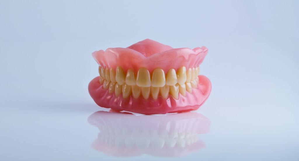 A Beginner’s Guide to Getting Dentures for a Perfect Smile | Digital